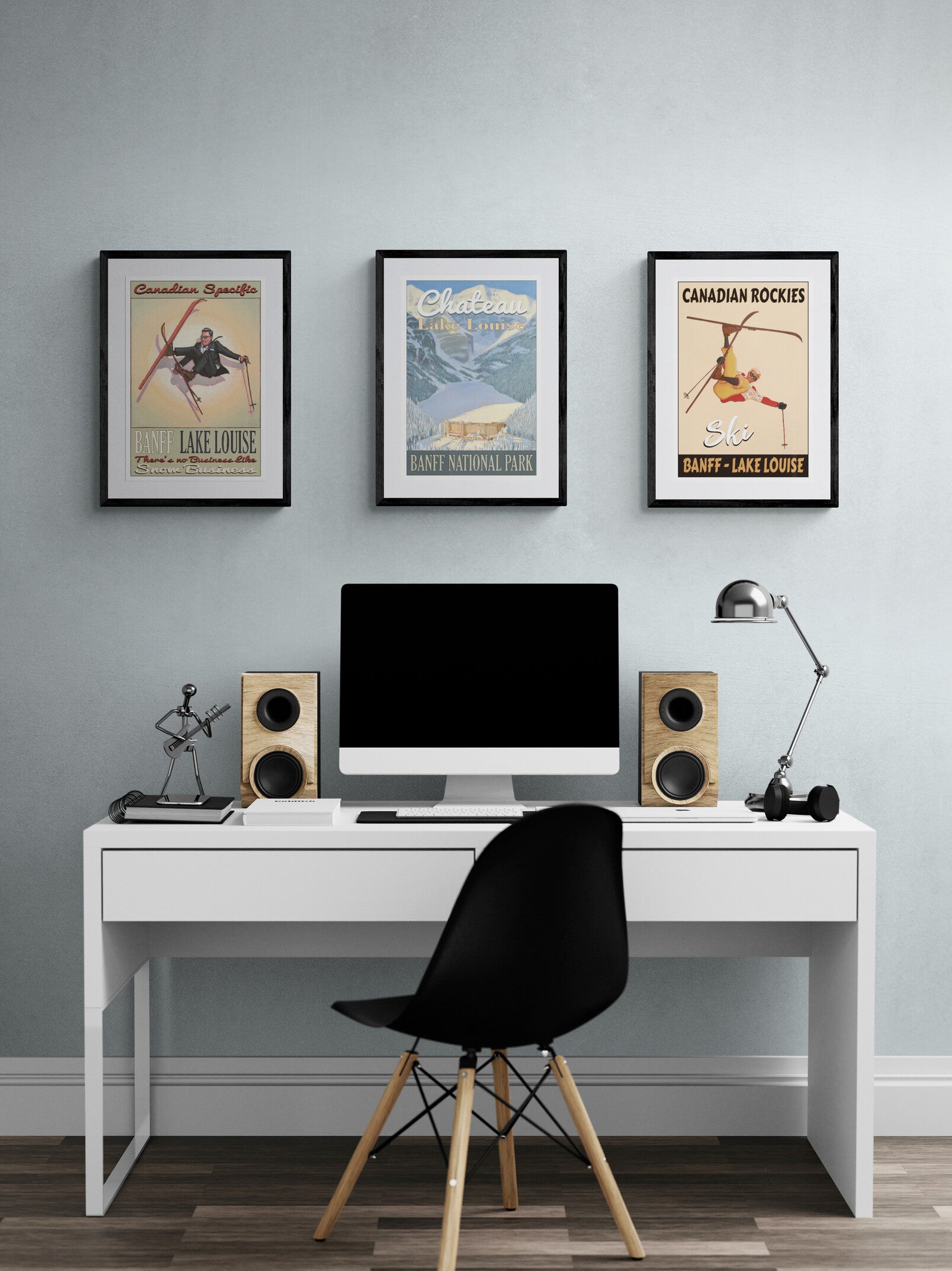 Chateau Lake Louise - Winter Poster